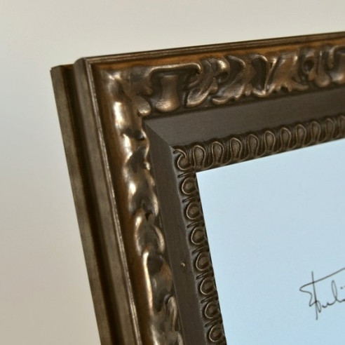 Marco portafoto talla y grafito