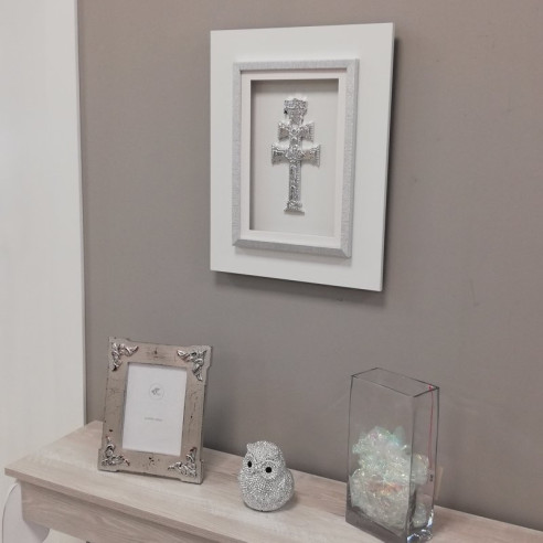 Cuadro con la Cruz de Caravaca en Plata