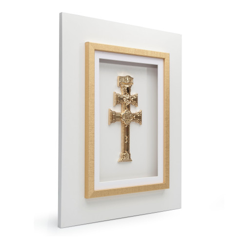 Cruz de Caravaca dorada con Marco Blanco