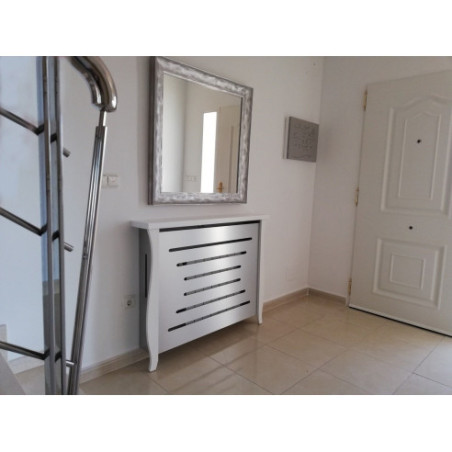 Cubre radiador blanco y plata 