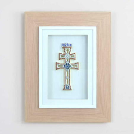 Cuadro con replica de la Cruz de Caravaca marco Roble