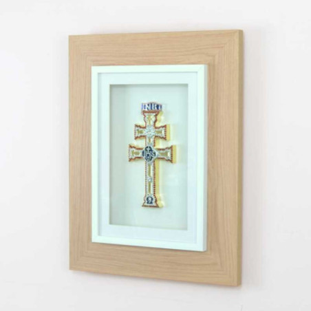 Cuadro con replica de la Cruz de Caravaca marco Roble