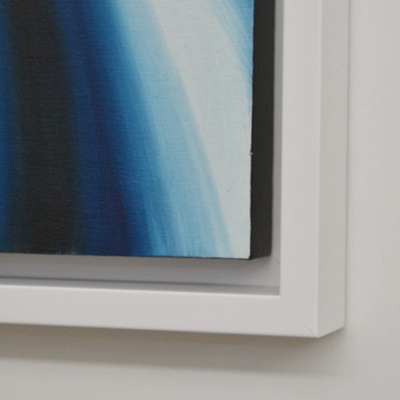 CUADRO MANIQUI AZUL MARCO BLANCO II