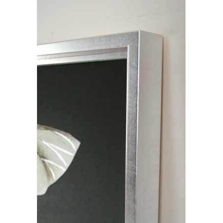 CUADRO DIVA CON MORADO Y MARCO PLATA